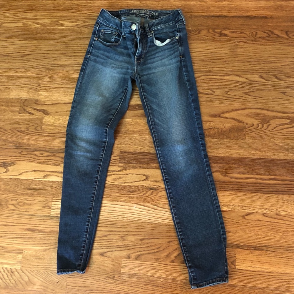 American Eagle women’s jeans